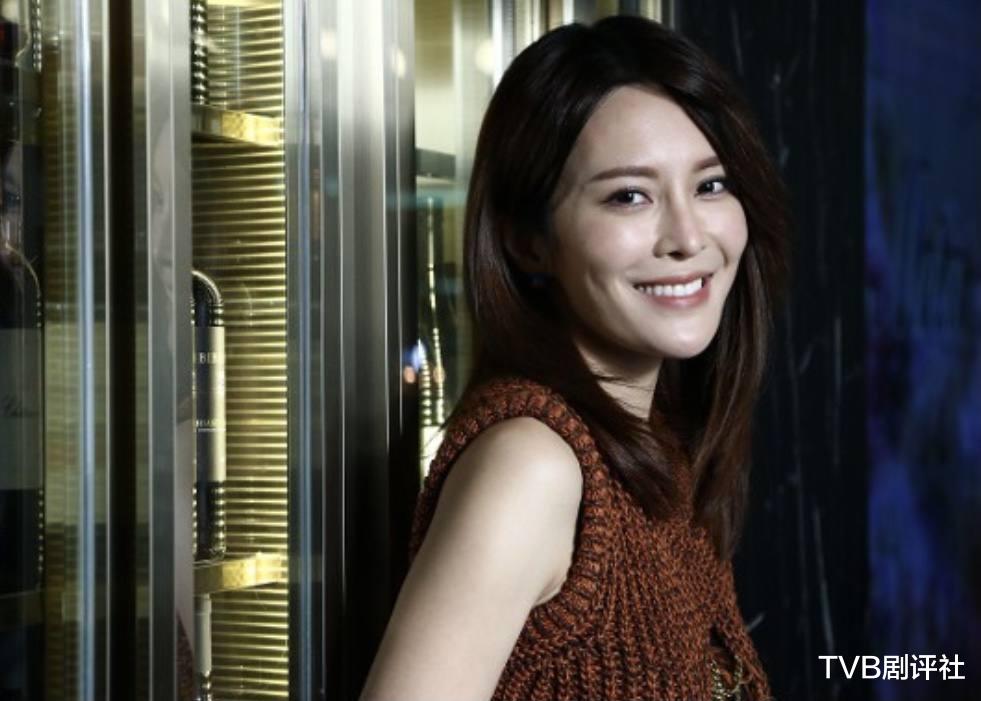 张曦雯|TVB小花重回颜值巅峰,曾是不婚主义者,现认定男友等嫁人