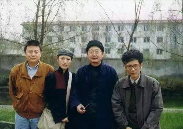 莫言|莫言视他为偶像，王朔夸其是人精，陈丹青称：与他聊天是种享受