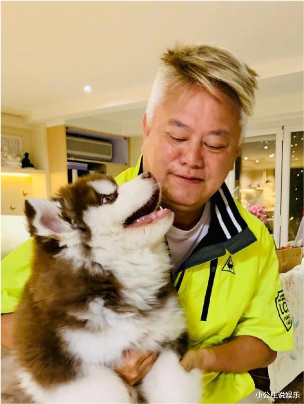 陈百祥|陈百祥过亿豪宅曝光!顶层可容纳上百人,房外巨型鱼缸太抢眼