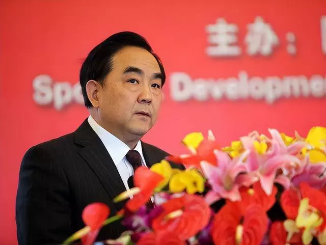 杨凯生:全面禁放烟火,助于净化空气,文化传承不重要