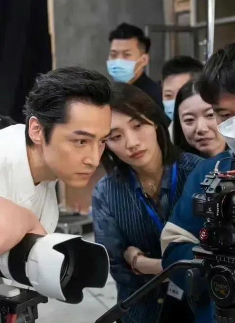 冯小刚|胡歌妻子黄曦宁的高清正面照,终于曝光了!