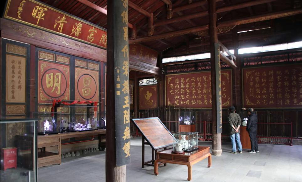 明朝民间的典当成为主导,自由竞争推动了典当业的繁荣发展