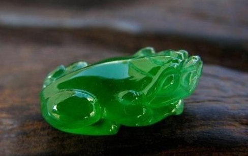 翡翠|翡翠到底怎么养?