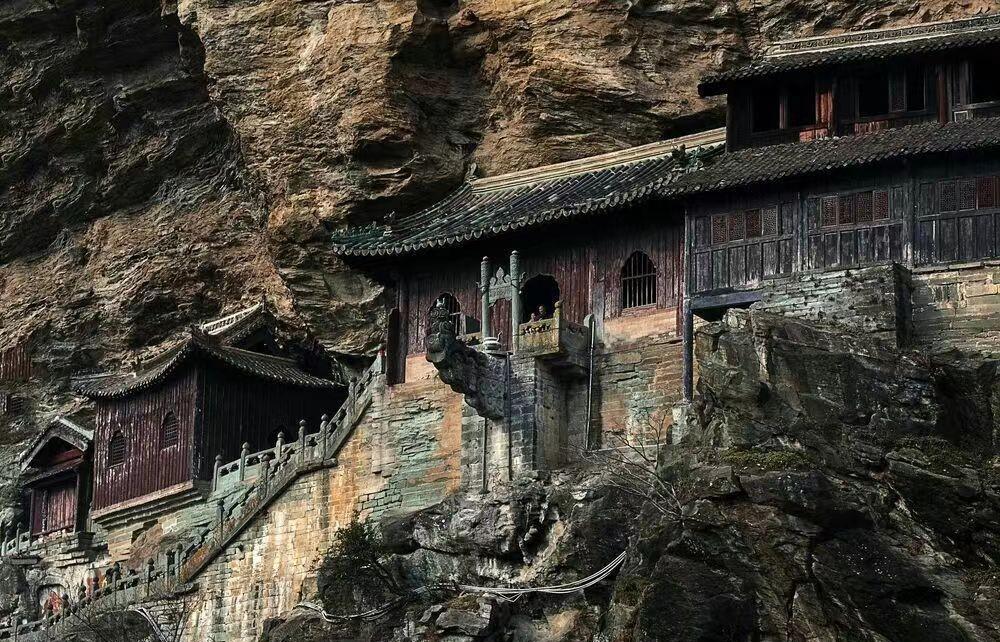 长沙|中国12处最美的悬崖上建筑，个个惊险刺激，你目前去过几处？