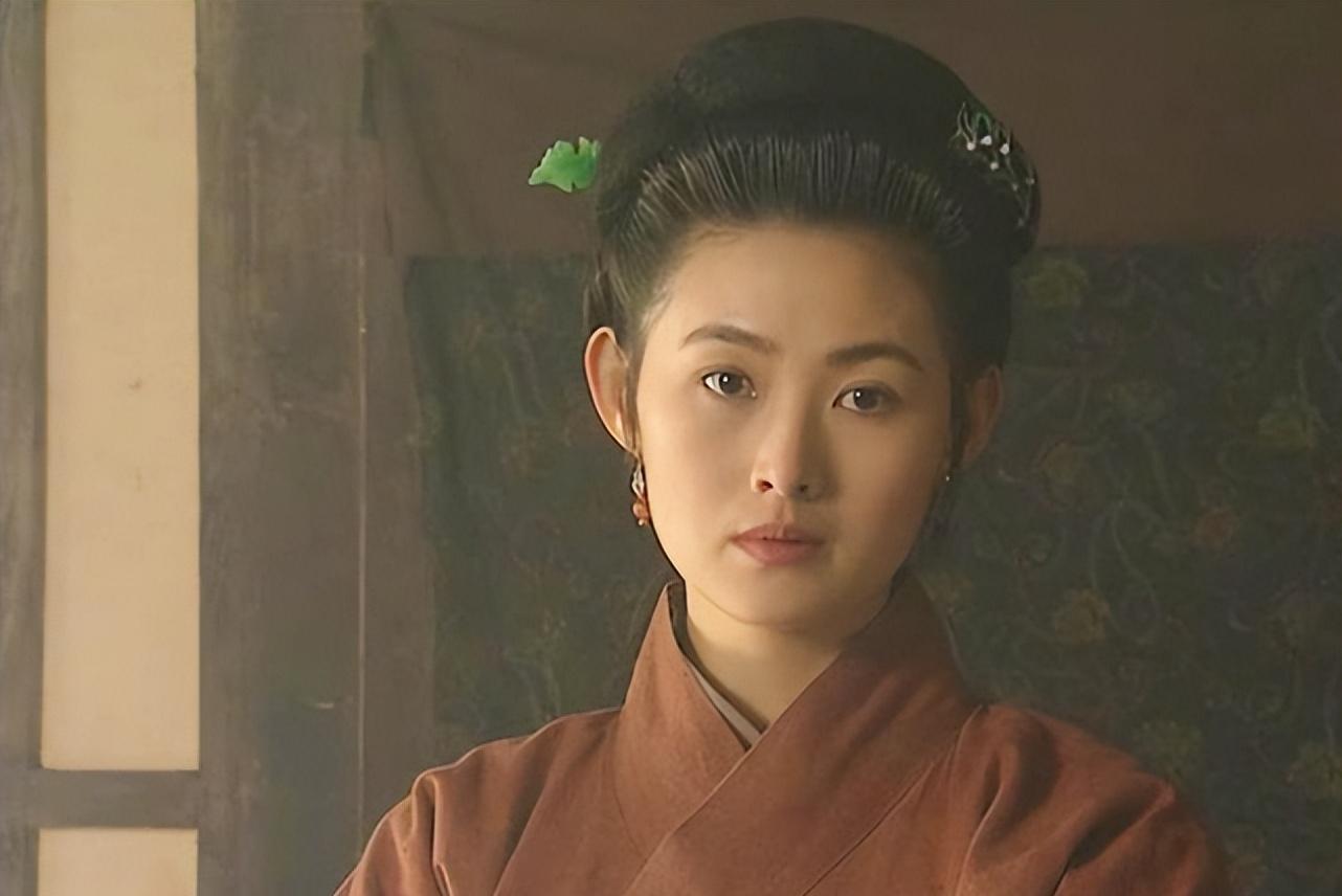 王思懿|王思懿：人生被打上“潘金莲”标签，闪婚闪离，年近半百仍单身