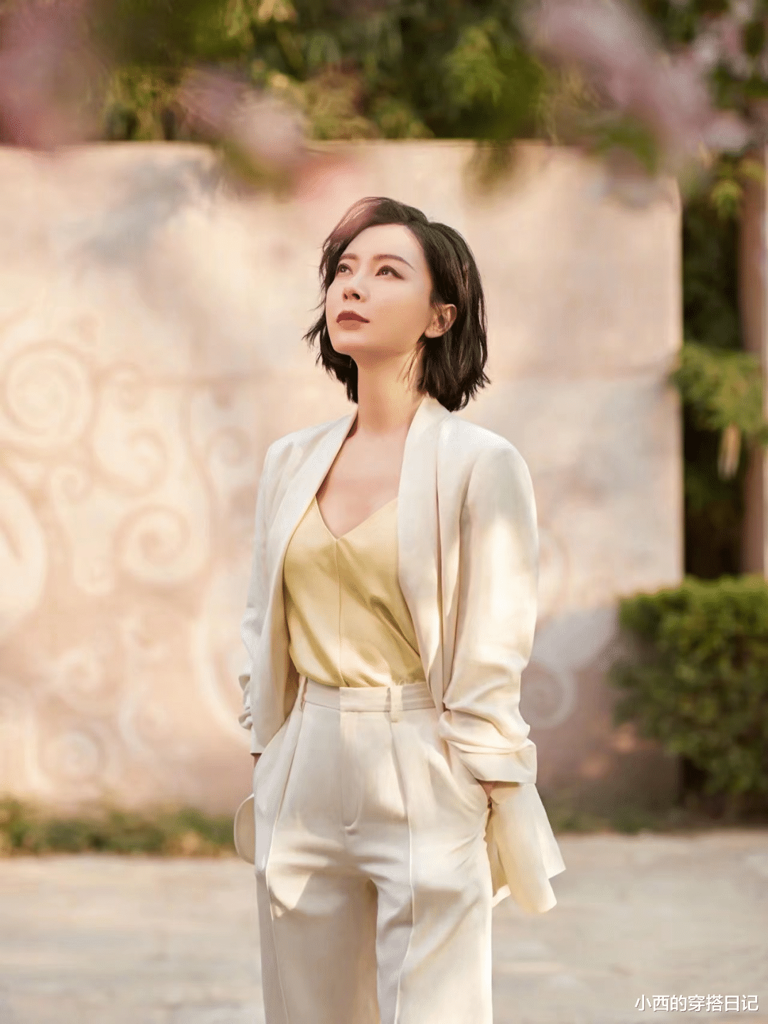 美丽 避坑指南：短发女人的5种搭配方法，时髦又高级