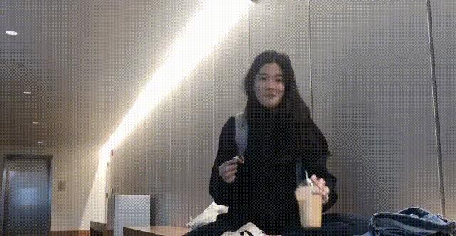 诺贝尔化学奖 三星继承人李元洙:穿万元短裙参加婚礼,引发韩国网友热议