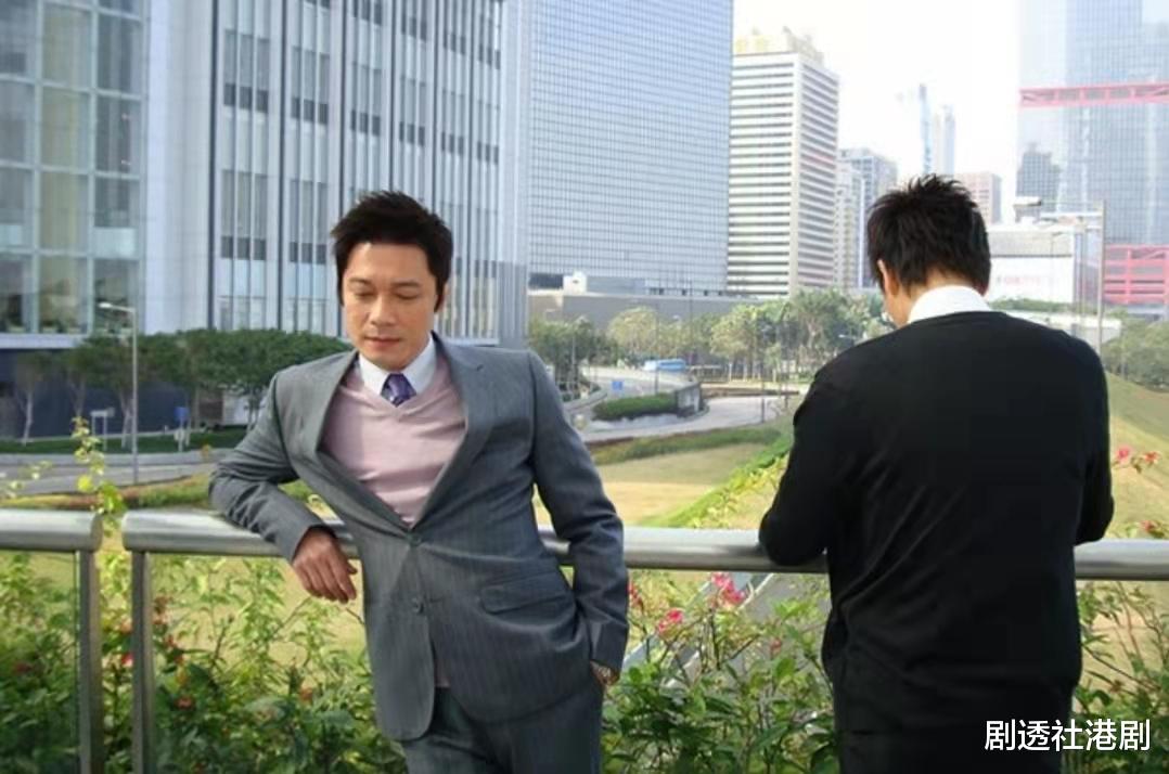 罗嘉良|男神崩坏?59岁知名港星拍片扮韩团出道,遭网友吐槽昔日气质不再