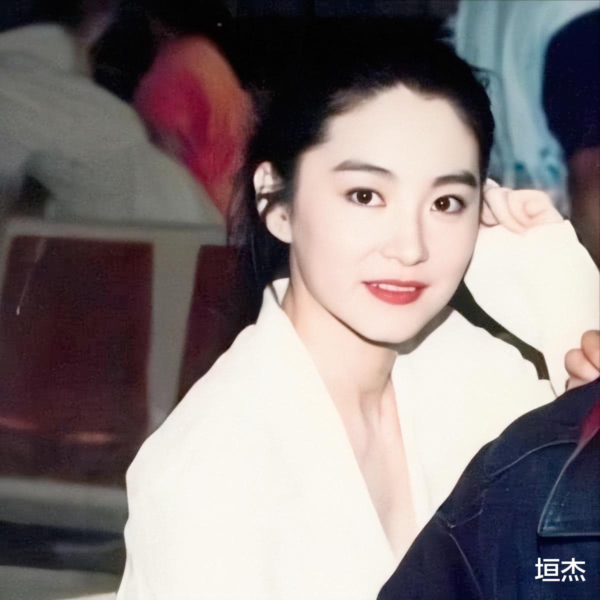 张曼玉|男性眼中的10位“梦中情人”女星,个个风华绝代,让人一见倾心