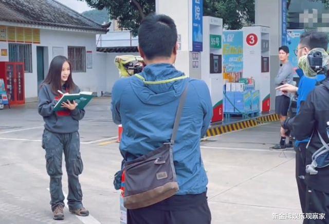 王子文|王子文吴永恩时隔半年合体,打扮朴素录节目,默契到只用眼神交流