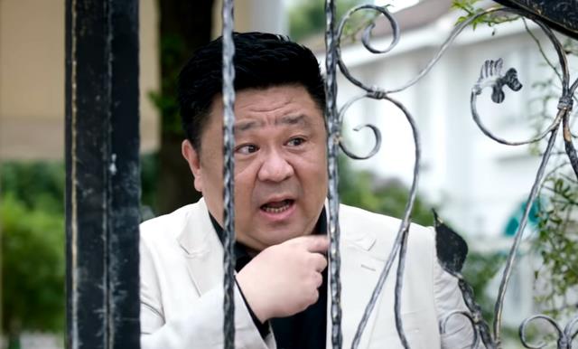 郭麒麟|《相逢时节》配角大牌如云，识得华谊老板娘，却没认出“前夫哥”