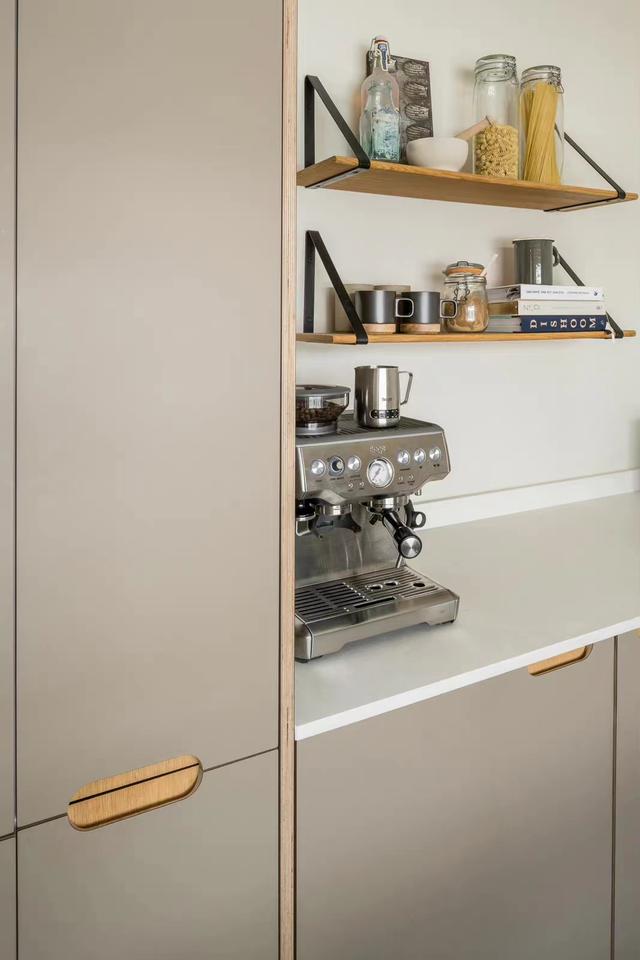 伦敦一家三口两室小户型住宅，别致北欧风设计，那叫一个耐看实用