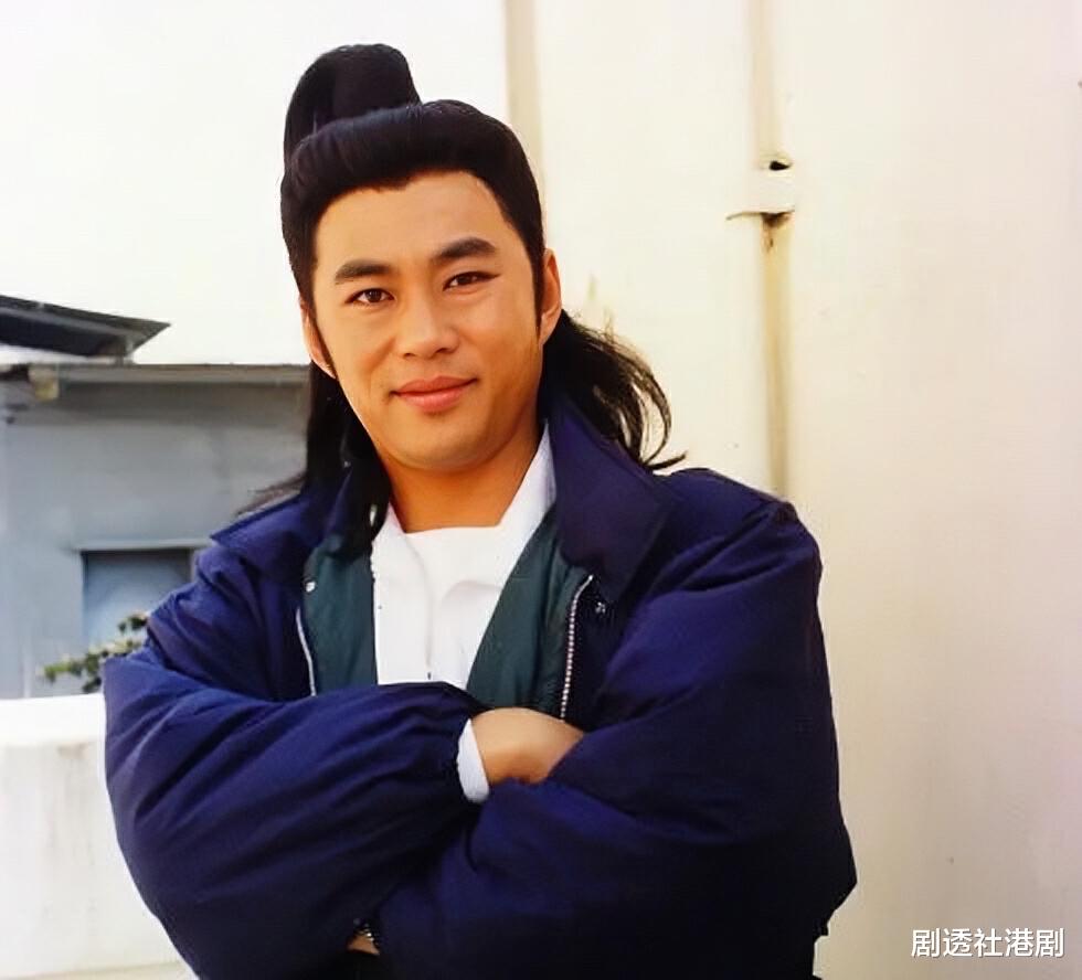 韩国电影|香港资深艺人重现江湖!婚内出轨人设崩塌,遭TVB裁员转行卖保险