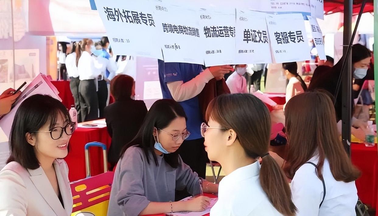 职业教育|985学历照样不被认可!专业和名校光环真的没有关系,美院有话说