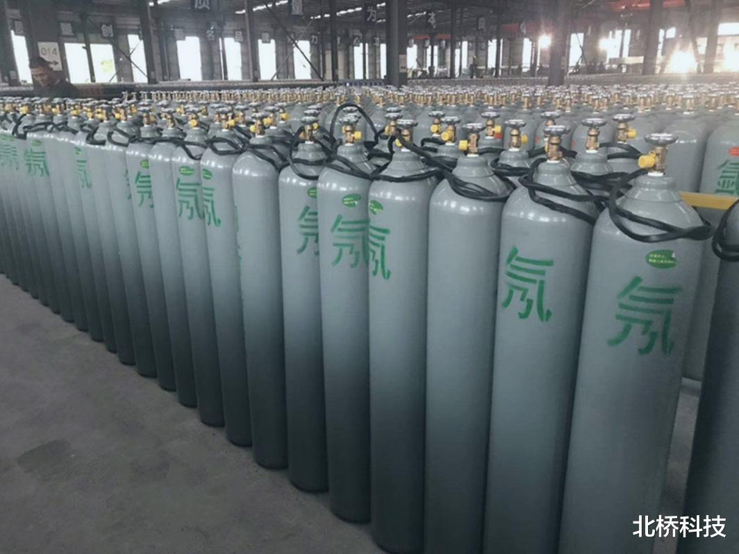 芯片|彻底乱套了!乌克兰传来新消息,外媒:美芯担心的事情还是发生了