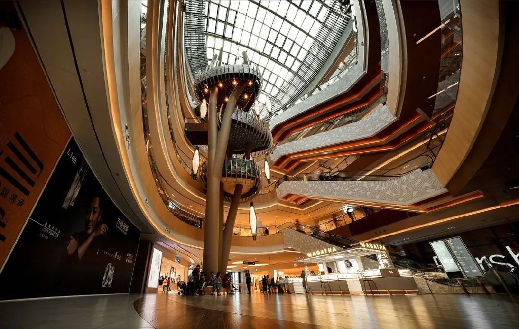 商场|现在的商场越来越像大型食堂了