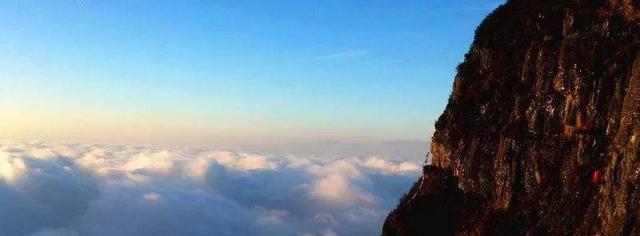 浙江省|历代信徒，向峨嵋舍身崖下投掷的金银还在么？