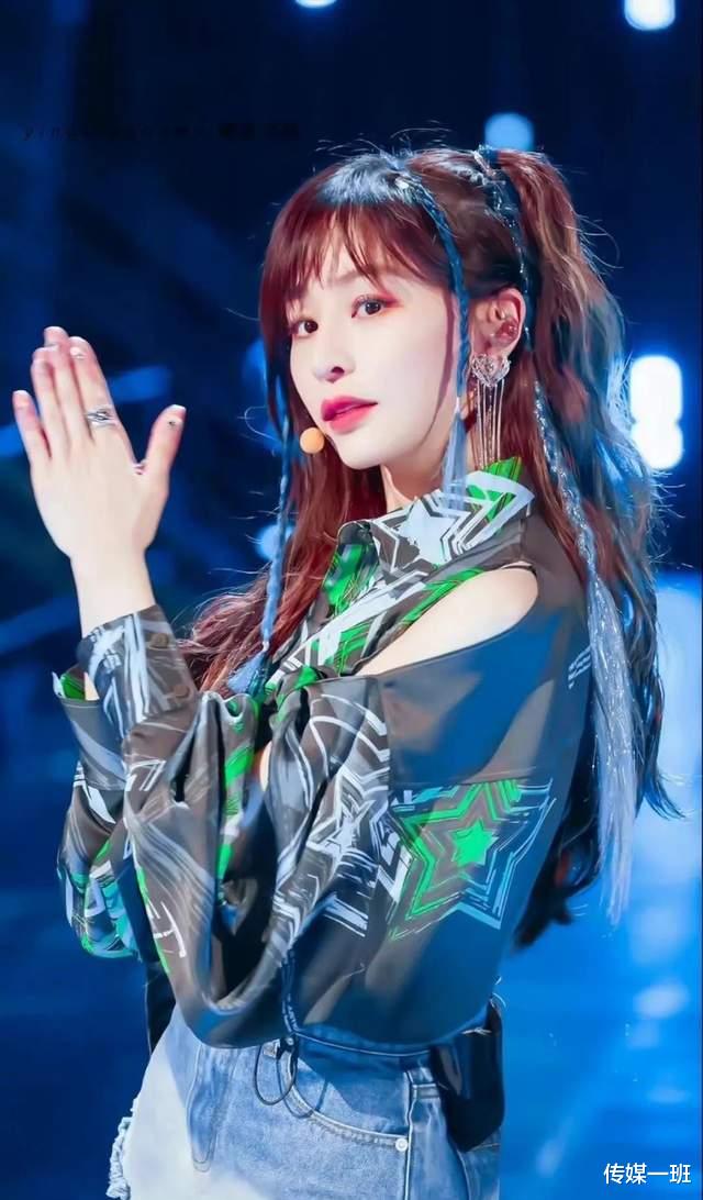 王心凌|王心凌热搜第一惹众怒！总冠军出道，网友评论却两极分化