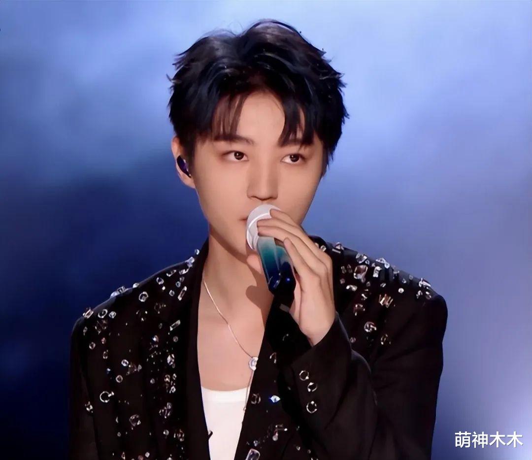 曾轶可|曾轶可被维权!3小时演出迟到半小时打碟1小时,观众现场大喊退钱