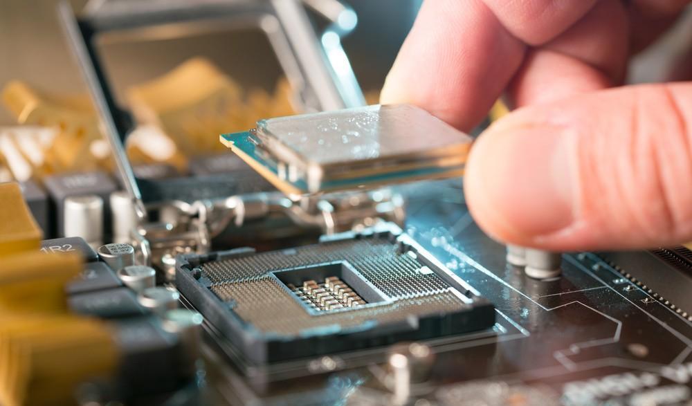 二氧化碳|2022年12月千元内值得购买的CPU，intel和AMD的都有
