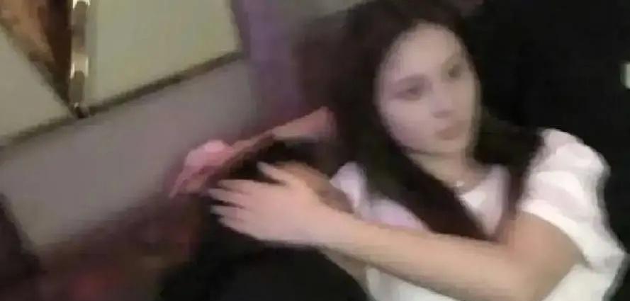 汪小菲|汪小菲婚内出轨5人？将怀三胎的大S推倒在地遭黑人暴打，40岁幼稚