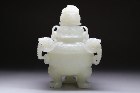 和田玉籽料|舊藏和田玉籽料“螭龙出戟衔环三足炉”