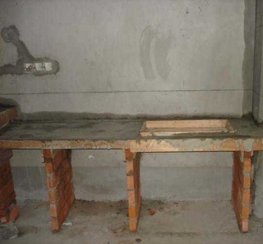 自己动手砖砌橱柜，3千块钱的成本做出3万块钱的效果，厉害了！