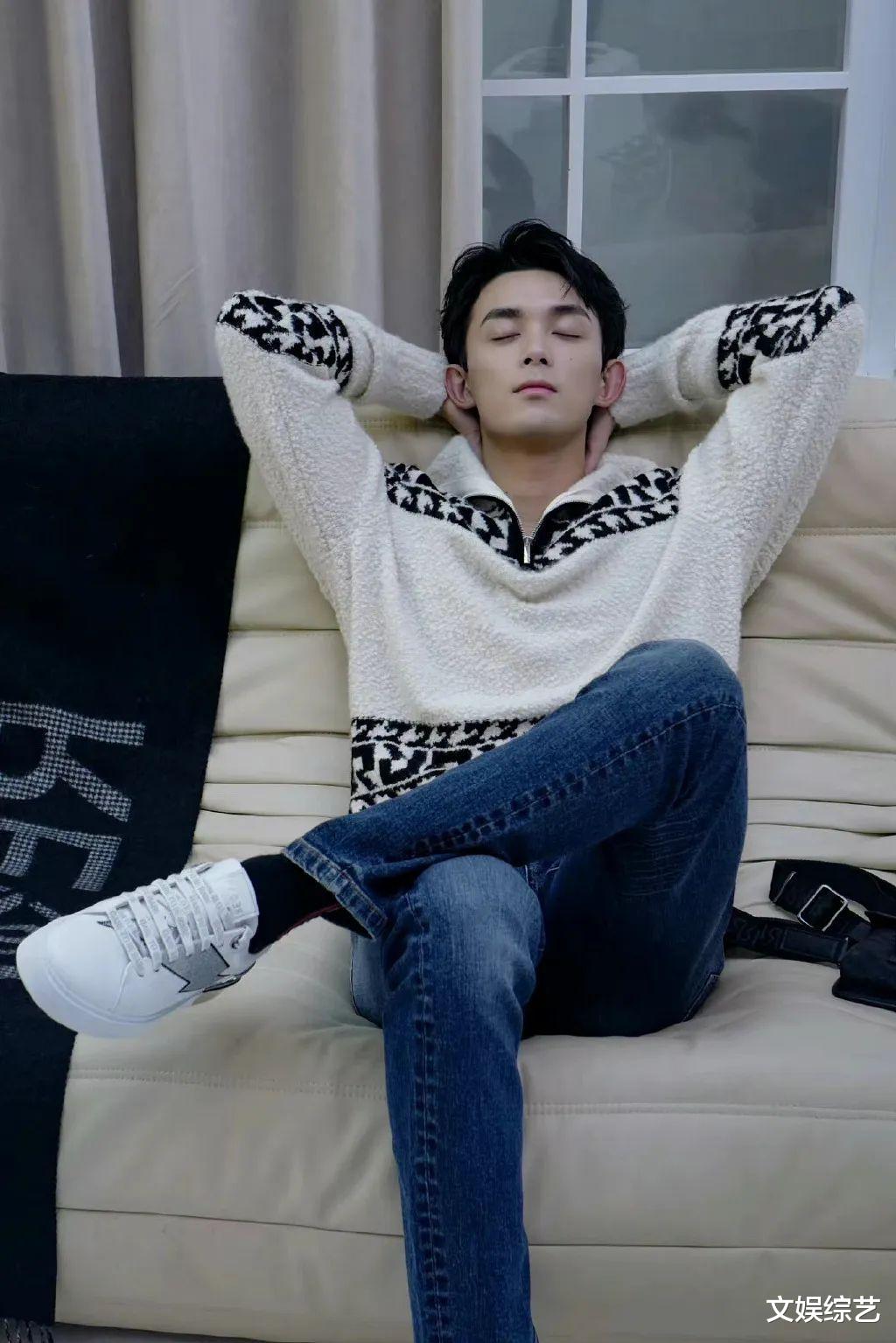 |马伊琍穿职业装,秒变职场女精英,吴磊沈月将合作《她的小梨涡》