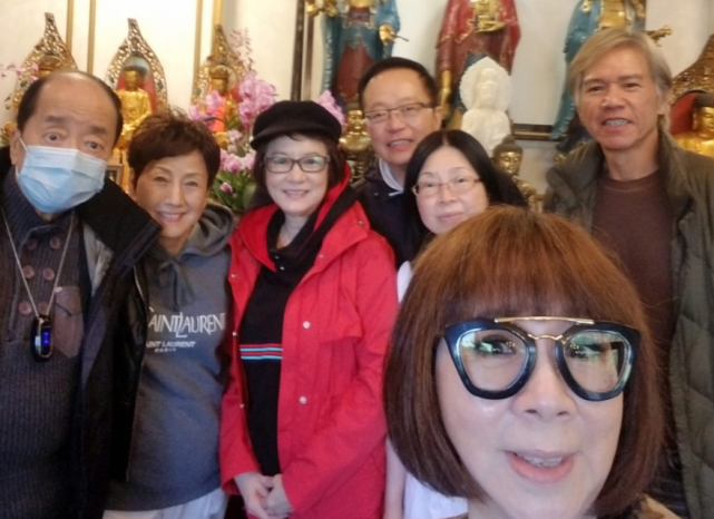 林嘉华|老戏骨林嘉华定居国外,携妻子吃中餐怀念家乡味,65岁已满头白发