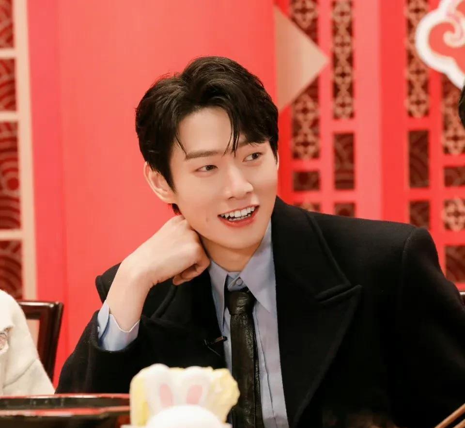 魏大勋|魏大勋秦岚疑一同过年!俩人IP都在海南,粉丝天天打卡两人分手