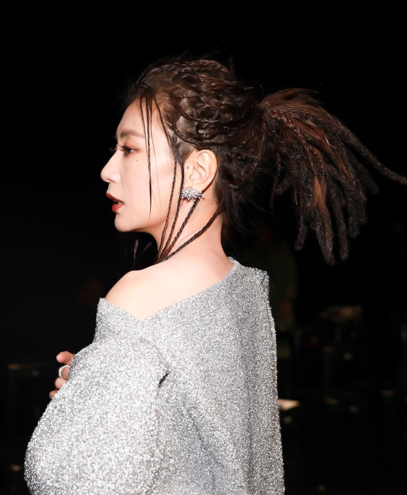 运动 纽约时装周总结:没想到今年彩妆趋势竟然与铁锈、金属有关?