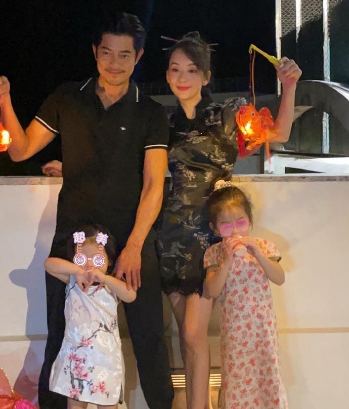 方媛|方媛不顾疫情出街豪购疑惹郭富城不满,当街发飙眉头紧皱怒视镜头