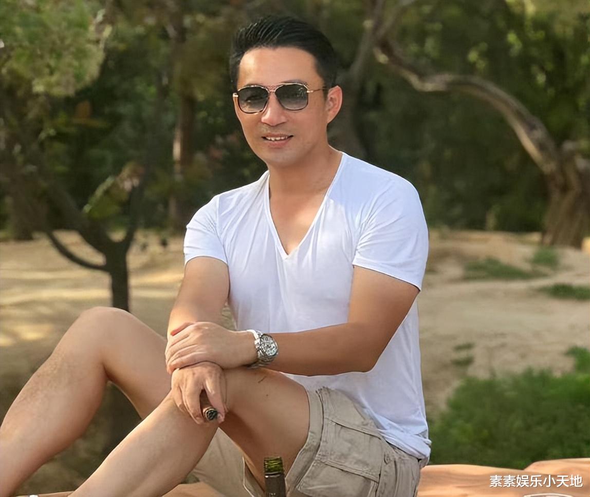 汪小菲|汪小菲发文否认出轨：有过酒后失态的行为，照片是朋友拍的