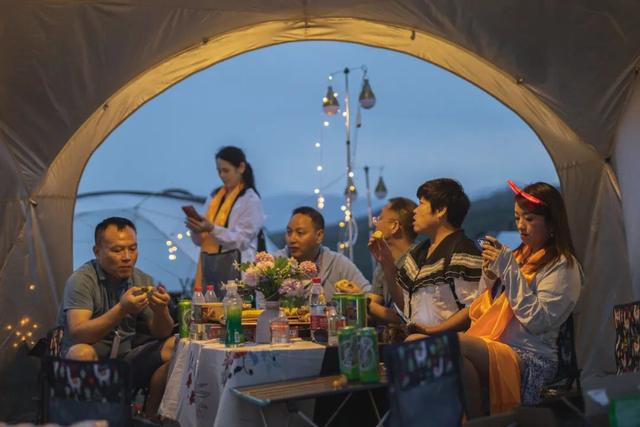 |别再喊热了!这个被央视疯狂点赞的避暑秘境,18℃!爆凉快!