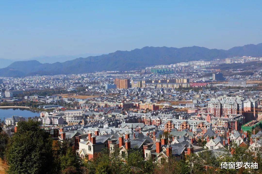 腾冲|云南腾冲奇观，飘浮在水面的草原！世界唯一的湖泊浮毯，太神奇