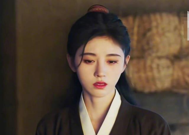 蒋璐霞|蒋璐霞：《红海行动》剃平头，如今露脸《特战荣耀》又惊艳了一把