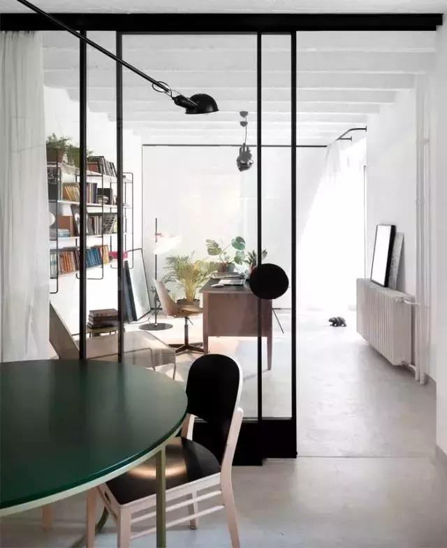 越来越多人装修都不铺瓷砖了，现在流行这样装，太聪明了