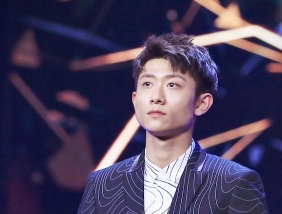 张一山|谢孟伟吐槽张一山:他演技不行,没有一部作品能比过我的小兵张嘎