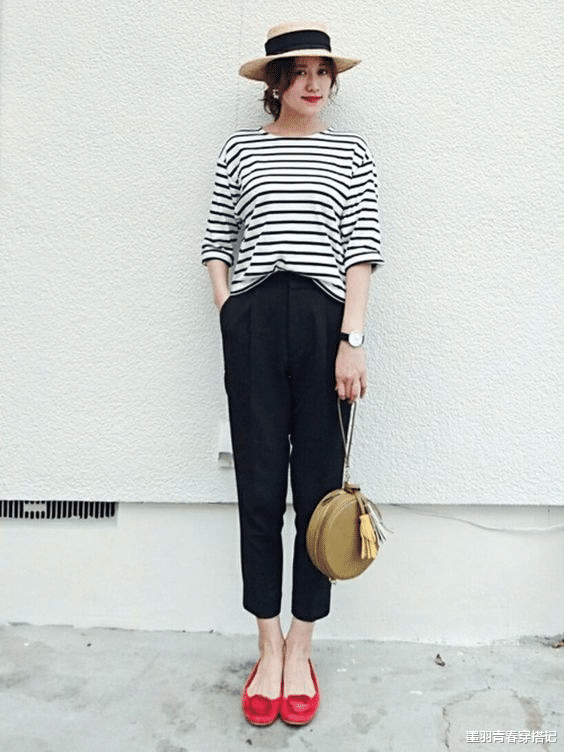 穿衣搭配|为什么职场女性我劝你穿“烟管裤”？看了这些搭配就明白，太气质