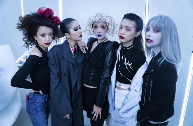 章子怡|娱乐圈最甜半路夫妻也离婚了？不存在的，他们比谁都恩爱！