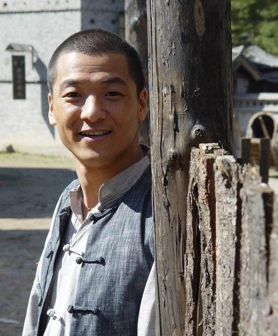 易烊千玺|知名演员国丽娜:嫁初恋齐奎,明星夫妻风光背后有艰辛