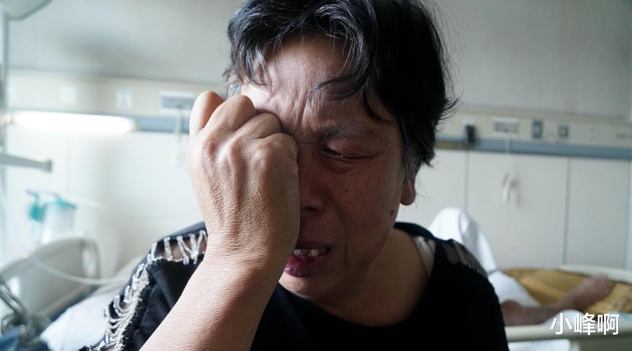 57岁女子好意收留亲戚25年,谁知房屋拆迁时,亲戚竟拒绝搬走!