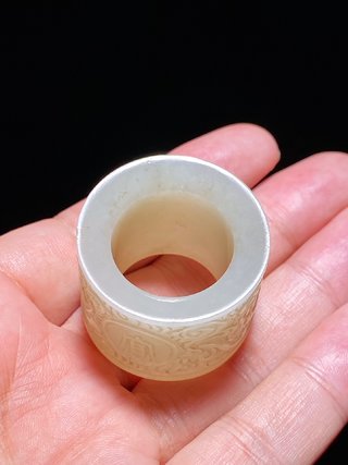 乾隆|清乾隆 和田玉籽料 白玉 云龙纹 长宜 扳指 把件