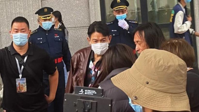 刘德华|刘德华不足174cm？本人现身哈尔滨被偶遇，真实身高被质疑