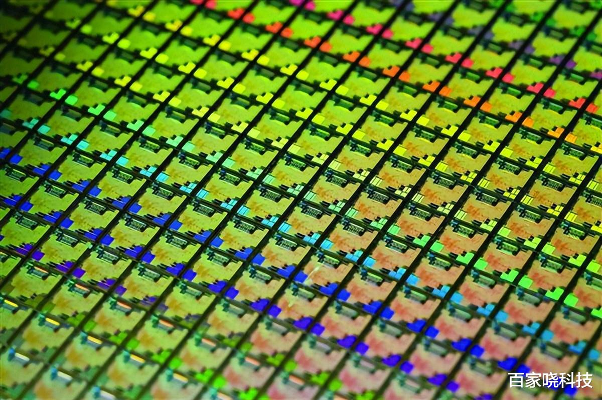 芯片|2797亿片!中企自研芯片见效了,外媒:这就是“断供”的后果