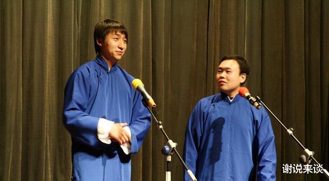 德云社|德云社大褂分等级?郑好说这是谣言,但穿大褂确实有一些讲究