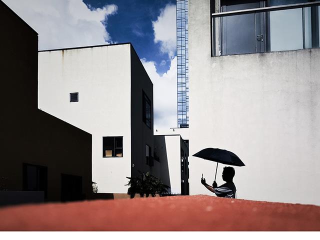 小屏|手感无敌的小屏旗舰，骁龙8+芯片加持，还有无线充电+徕卡镜头！