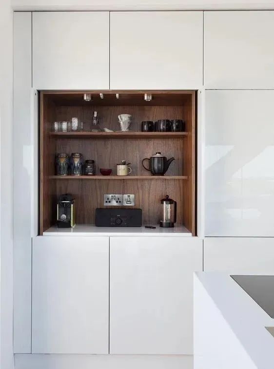 家里最不能缺的是柜子,定制时花再多钱在样式上,都不如选好配色