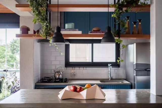 47㎡小巧单身公寓,餐厅设在阳台上,这样的装修谁能不喜欢?