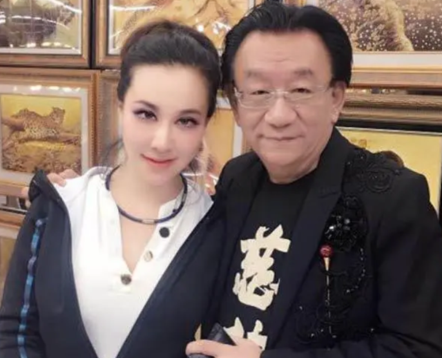 相声|76岁侯耀华：岳云鹏说的春晚相声，搁以前要被轰下台，甚至挨顿揍！